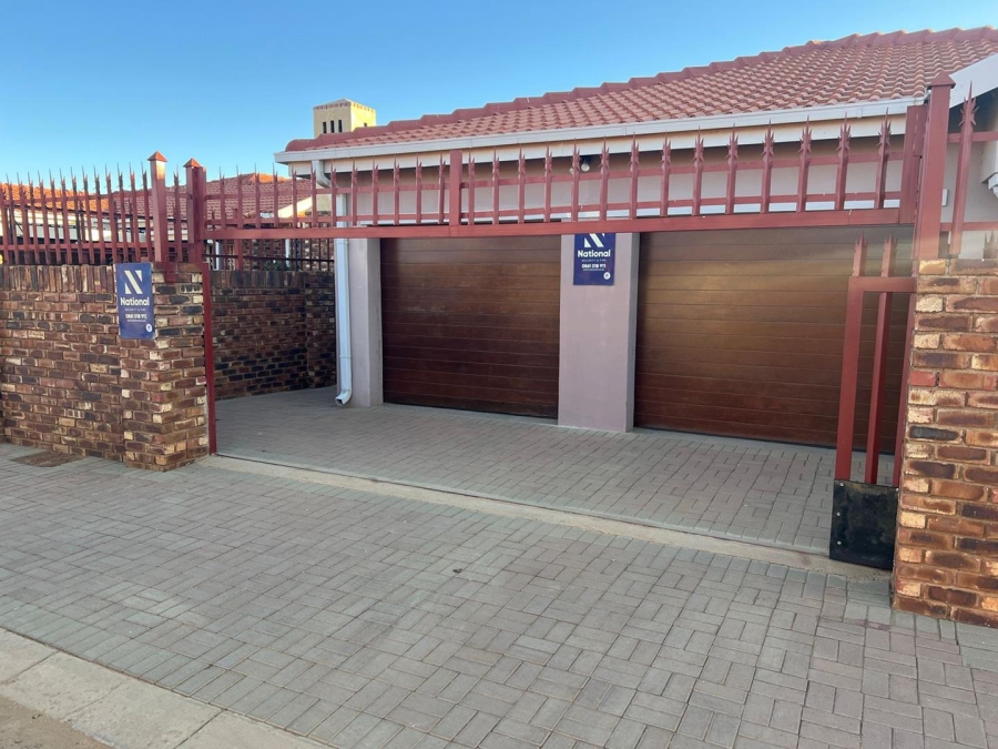 3 Bedroom Property for Sale in Mafikeng North West